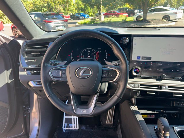 Used 2023 Lexus RX 350 F Sport w/ Accessory Package AWD/4WD image 17