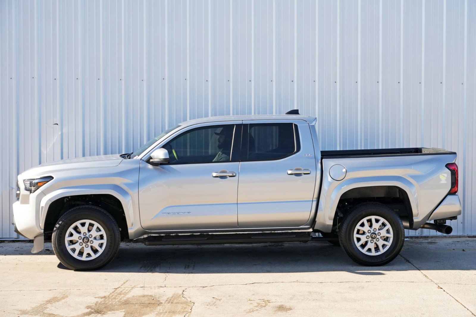 Used 2024 Toyota Tacoma SR5 image 45