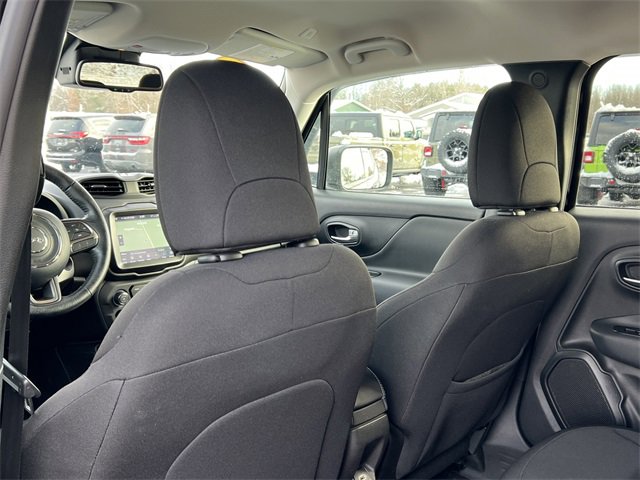 Certified 2022 Jeep Renegade Latitude w/ Convenience Group image 33