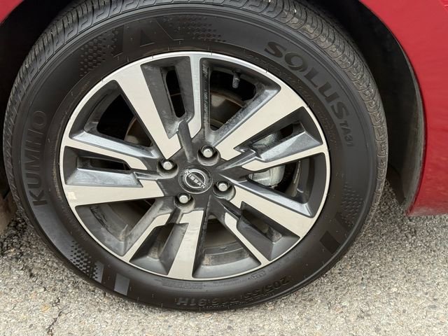 Used 2025 Nissan Versa SV image 14