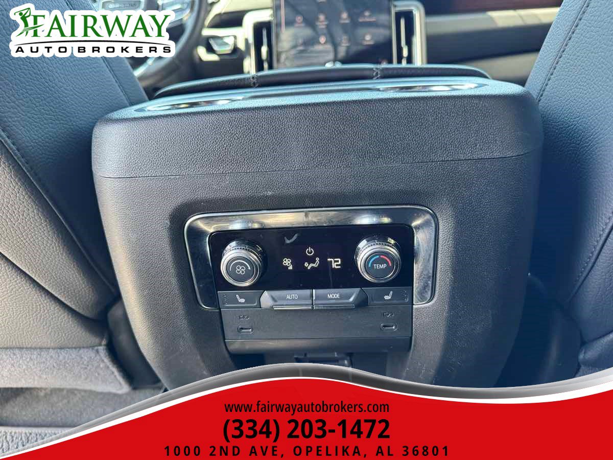 Used 2025 GMC Yukon Denali AWD/4WD image 42