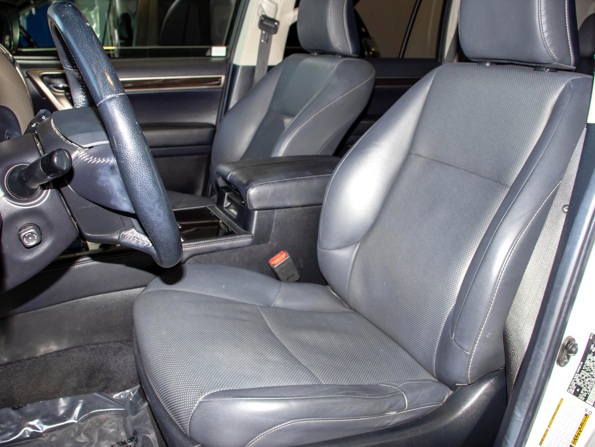 Used 2014 Lexus GX 460 image 12