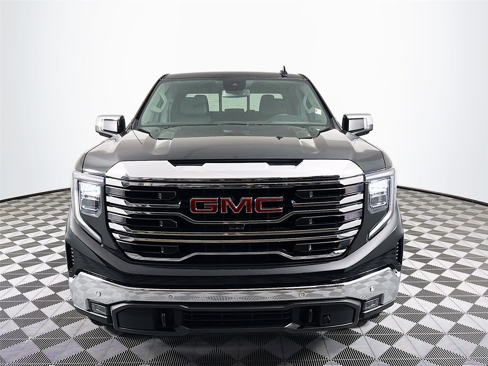 Certified 2024 GMC Sierra 1500 SLT w/ SLT Premium Plus Package AWD/4WD image 2