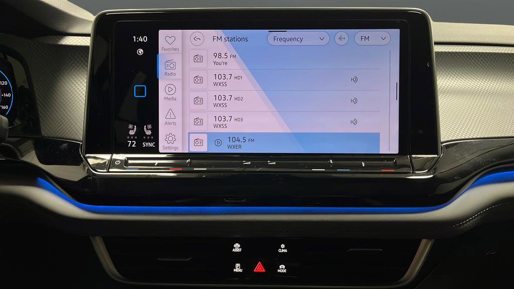 Used 2024 Volkswagen Atlas Peak Edition SEL AWD/4WD image 13