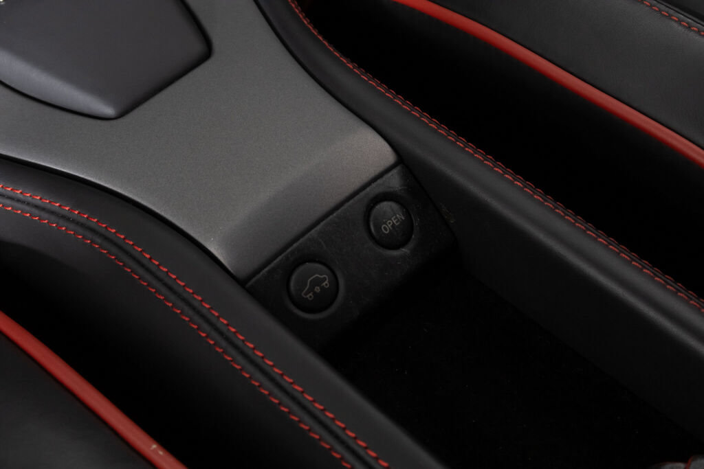 Used 2013 Ferrari 458 Italia Coupe RWD image 39