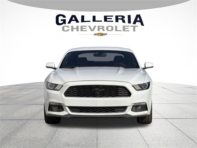 Used 2017 Ford Mustang Premium image 3