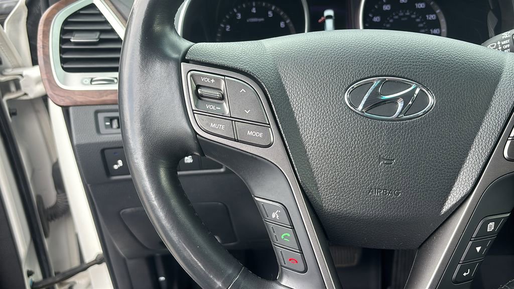 Used 2019 Hyundai Santa Fe XL image 17