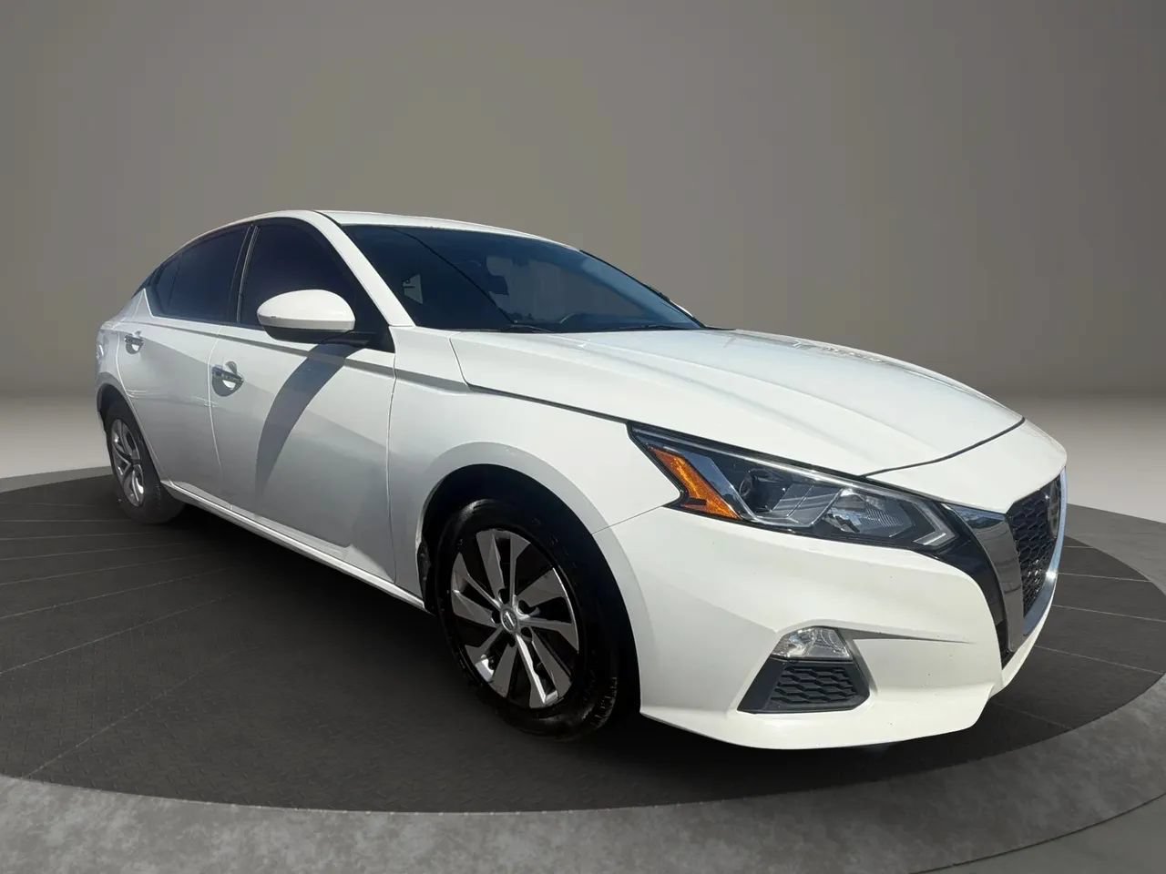 Used 2020 Nissan Altima 2.5 S FWD image 3