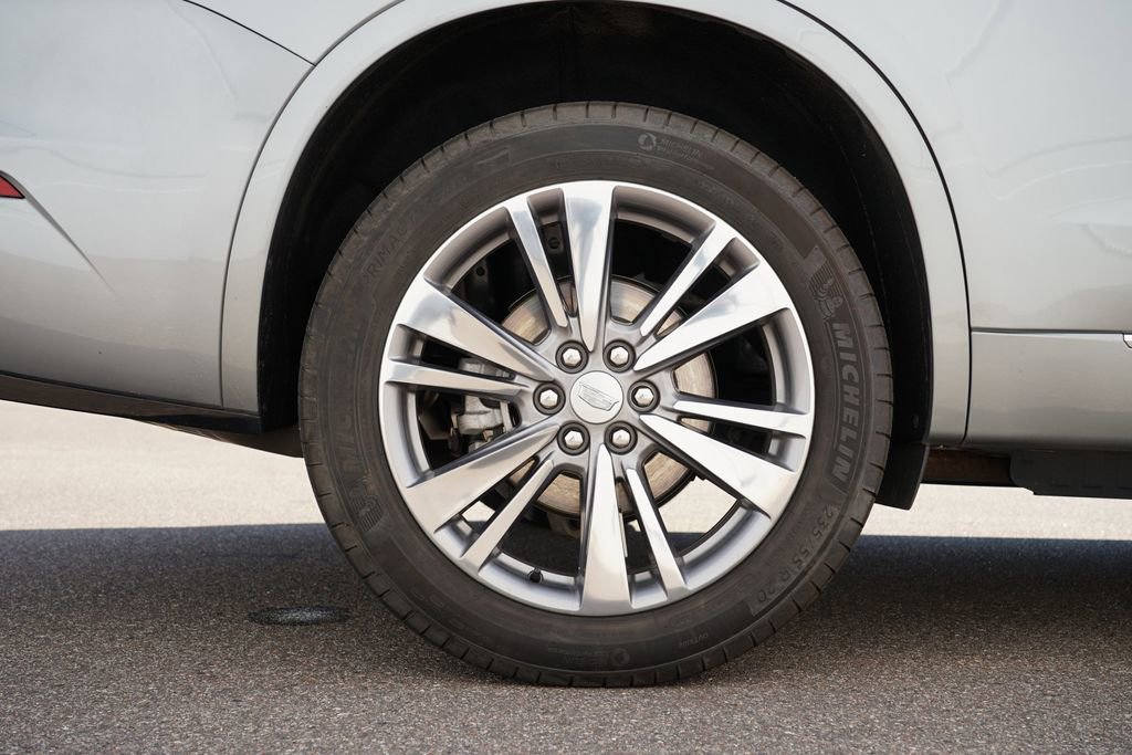 Used 2025 Cadillac XT6 Premium Luxury image 39
