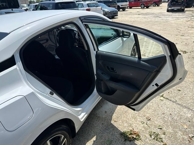 Used 2025 Nissan Sentra SV FWD image 15