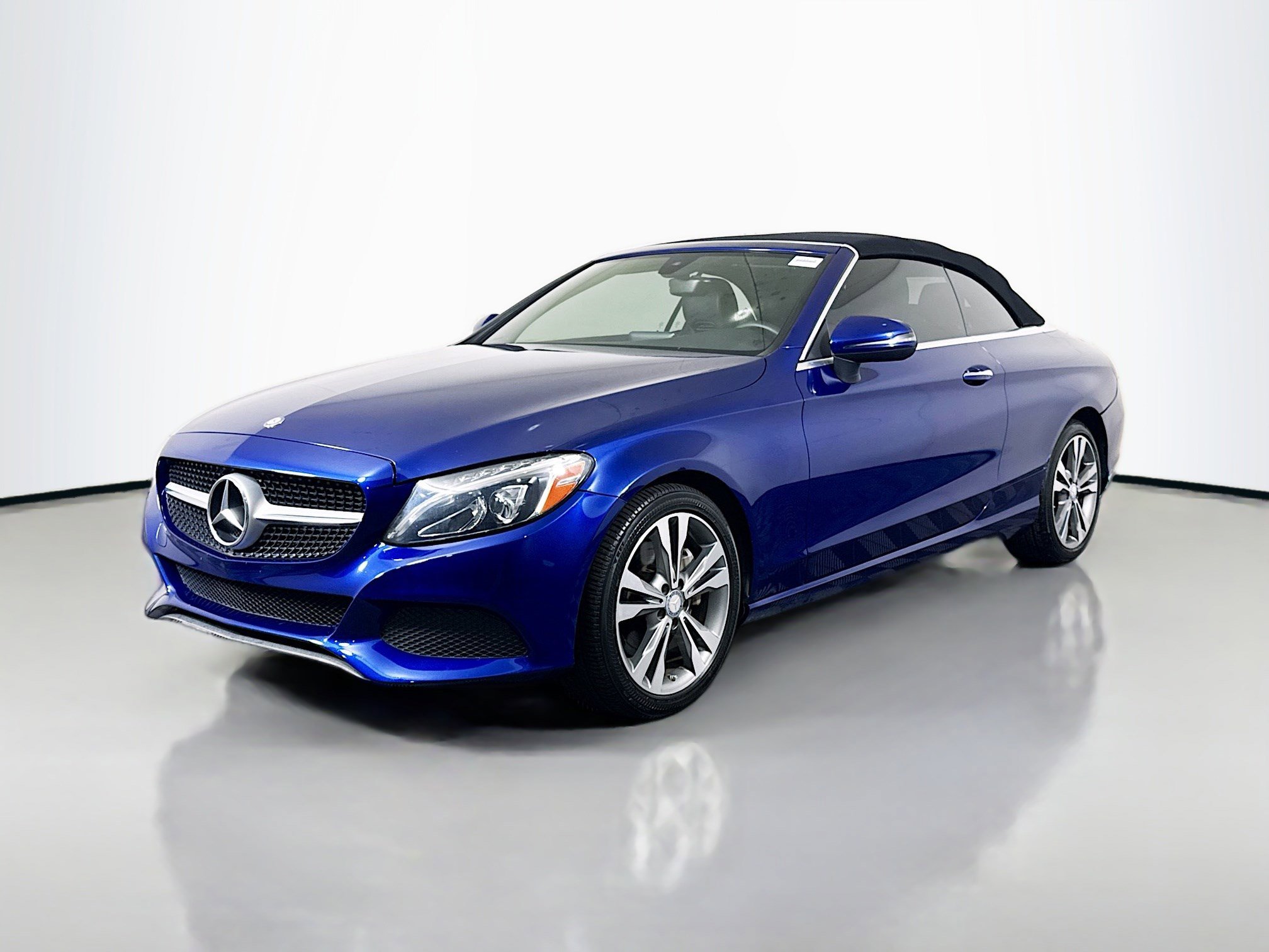 Used 2017 Mercedes-Benz C 300 Cabriolet image 4
