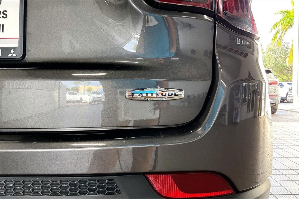 Used 2024 Jeep Compass Latitude image 21