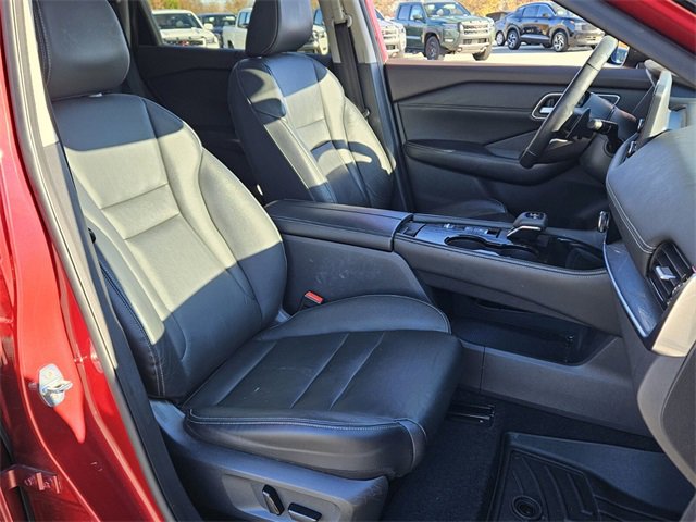 Used 2021 Nissan Rogue SL w/ Premium Package image 17