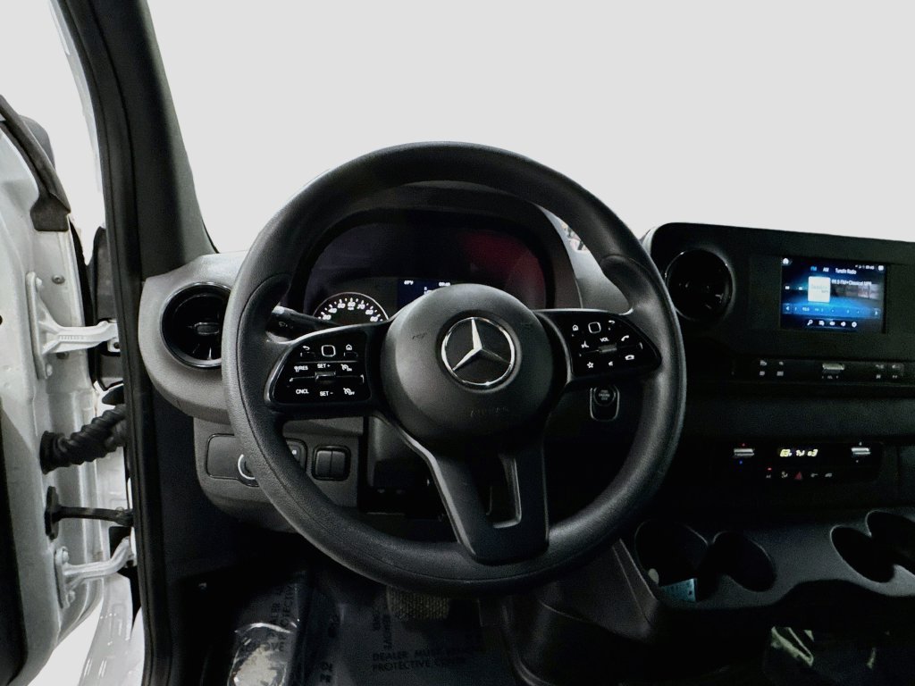 Used 2023 Mercedes-Benz Sprinter 4500 image 11