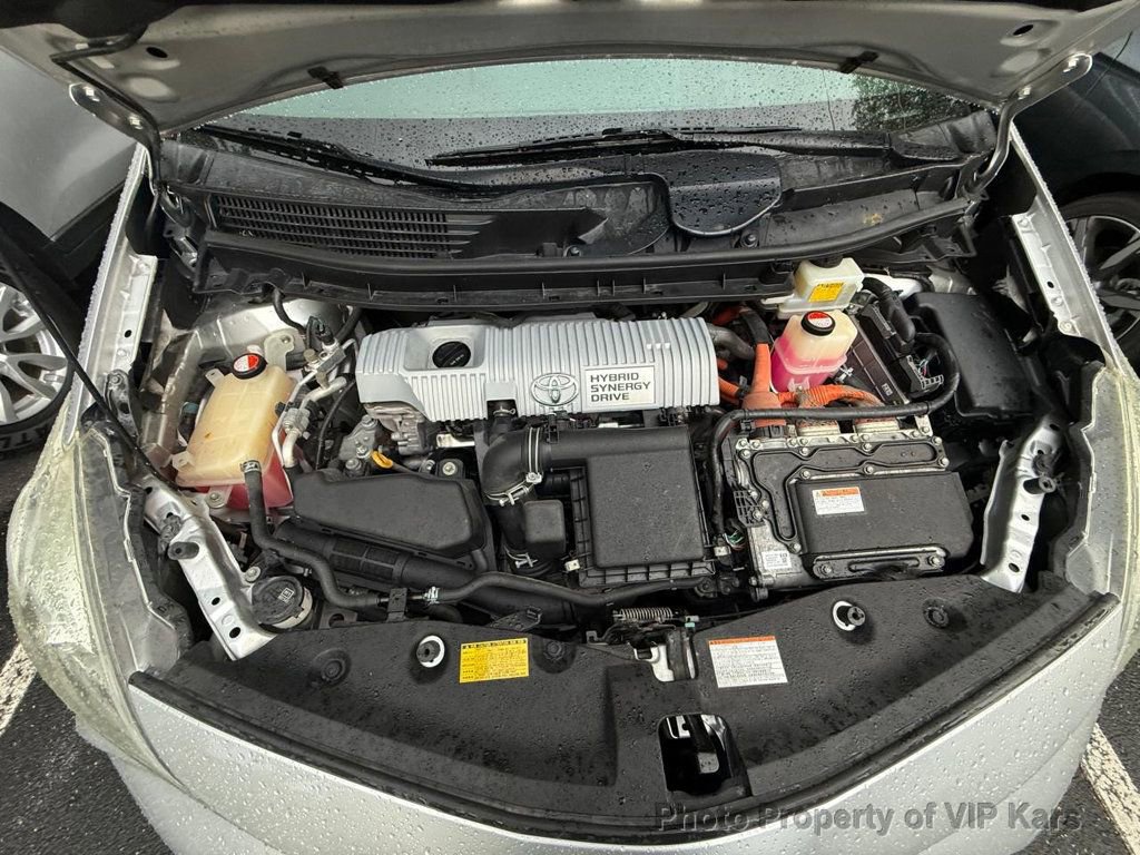 Used 2015 Toyota Prius V Five FWD image 20