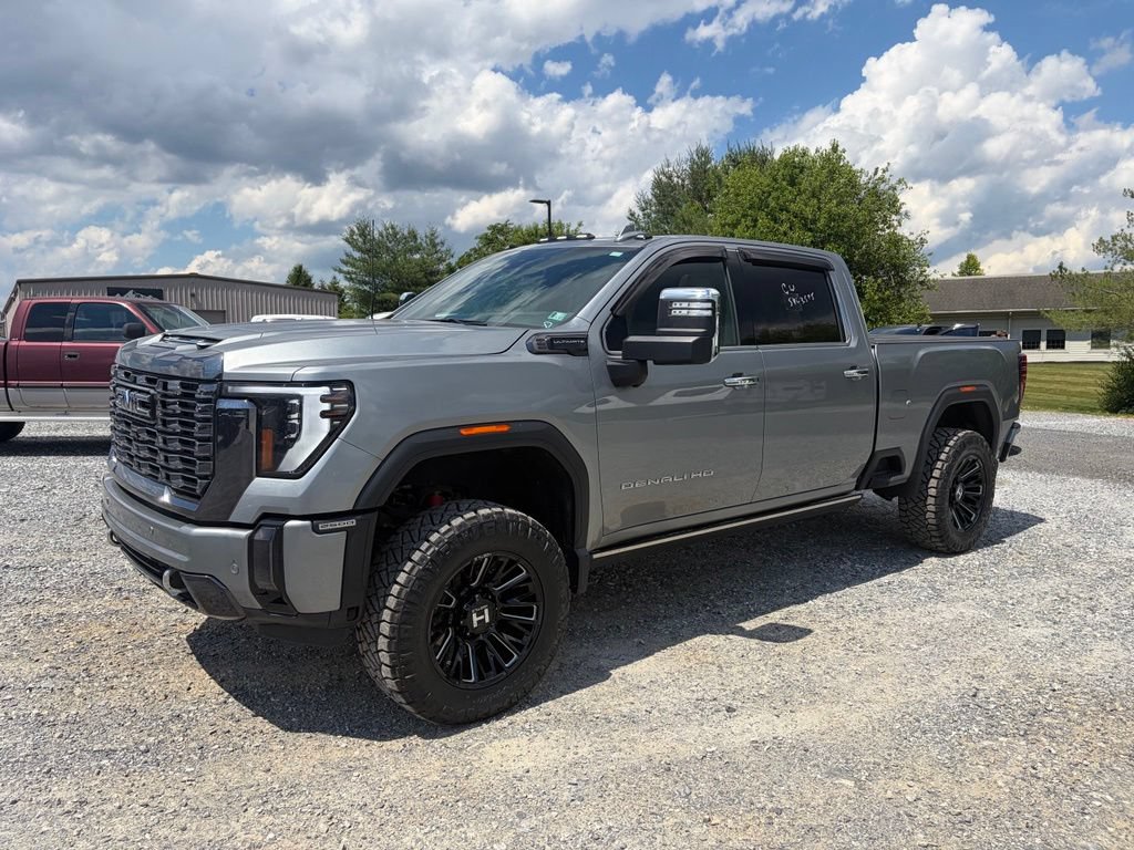 Used 2024 GMC Sierra 2500 Denali Ultimate w/ Snow Plow Prep/Camper Package AWD/4WD image 2
