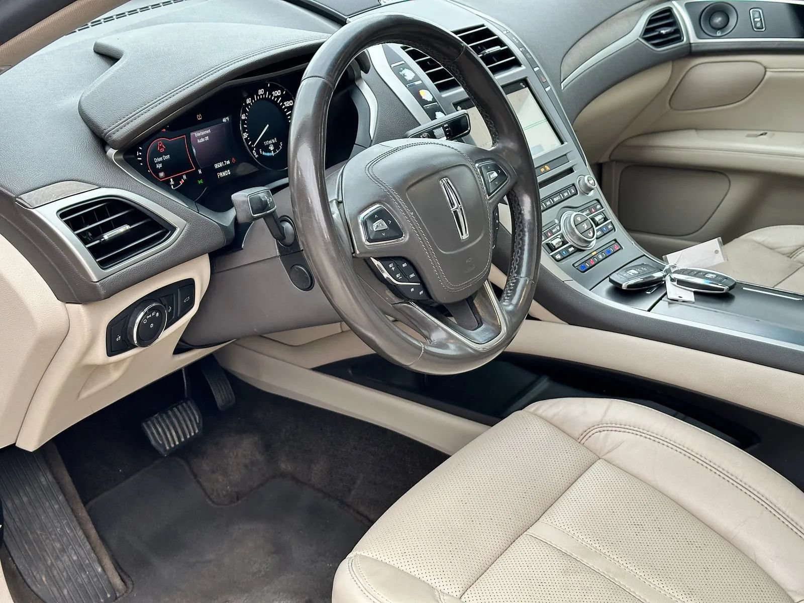 Used 2018 Lincoln MKZ Reserve w/ Climate Package AWD/4WD image 10