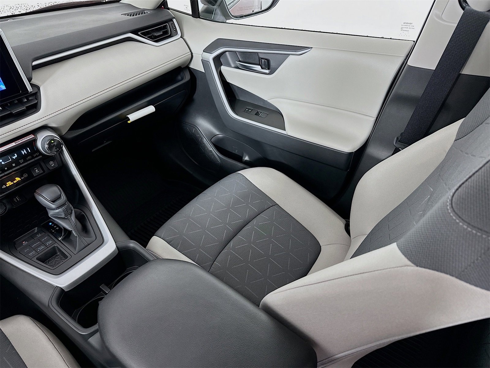 New 2025 Toyota RAV4 XLE image 24