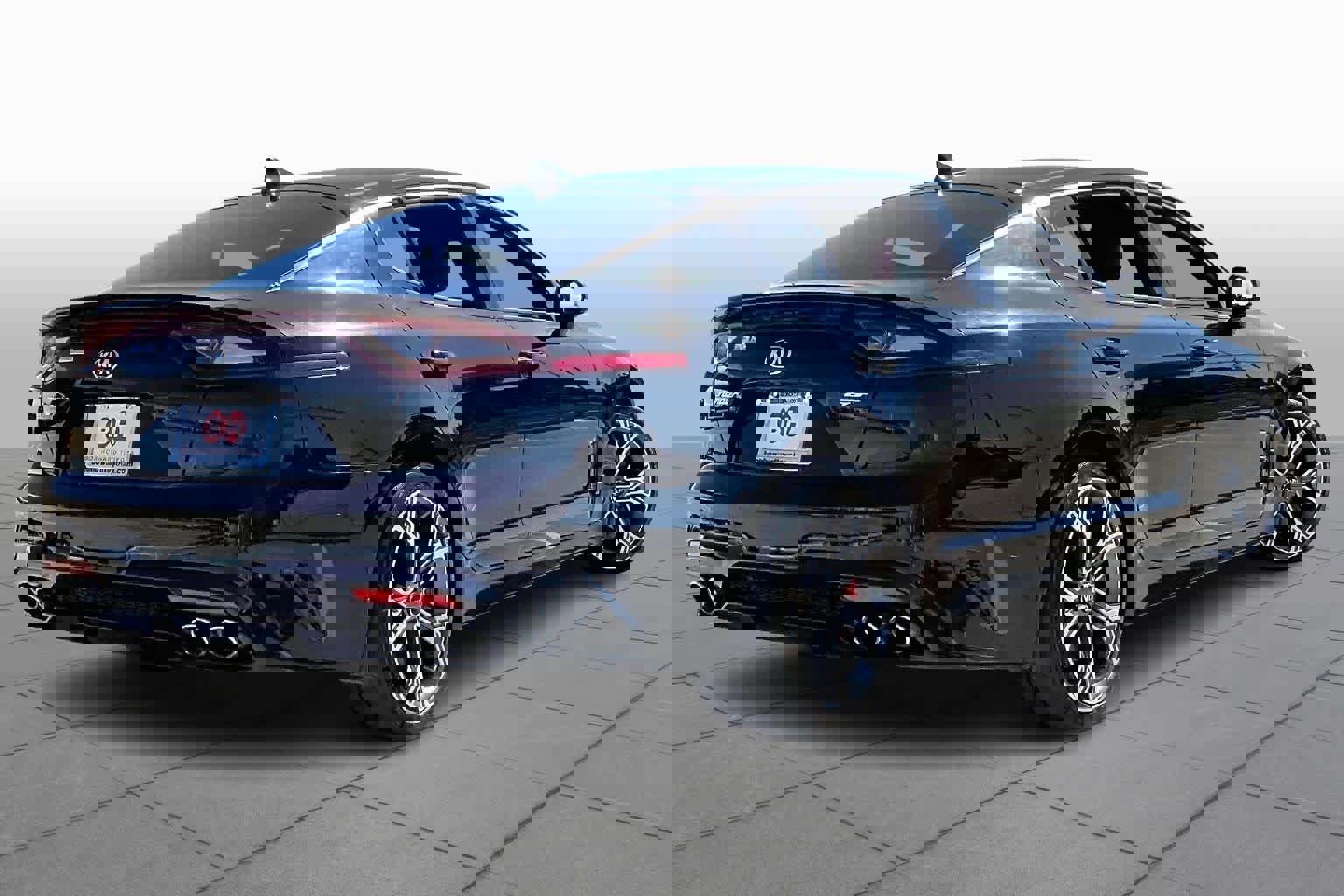 Used 2018 Kia Stinger GT2 image 12