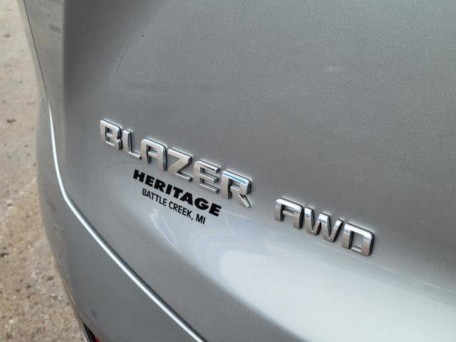 Used 2023 Chevrolet Blazer Premier w/ Driver Confidence II Package image 25