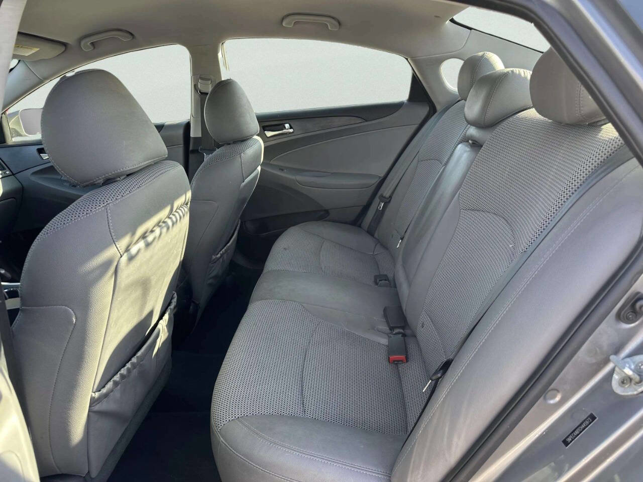 Used 2012 Hyundai Sonata SE image 18