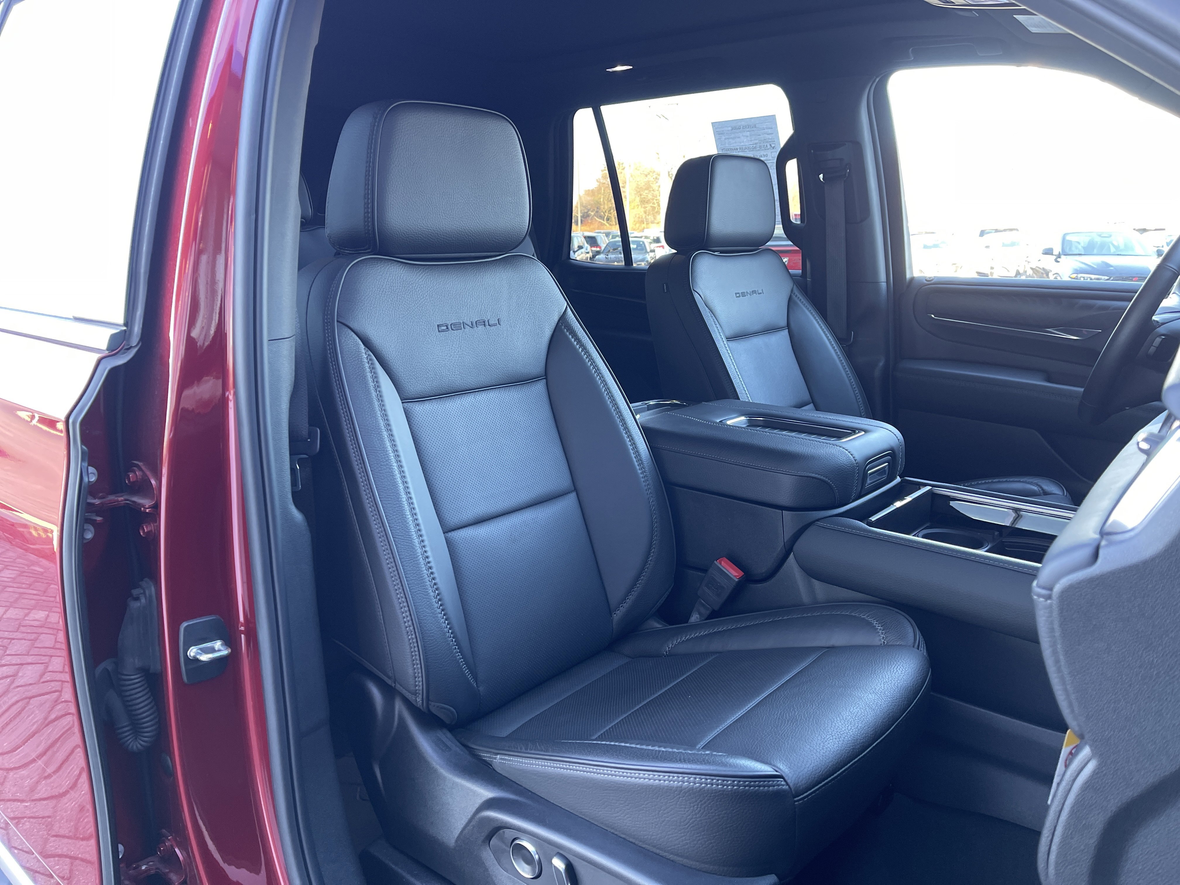 Used 2024 GMC Yukon Denali w/ Max Trailering Package image 39