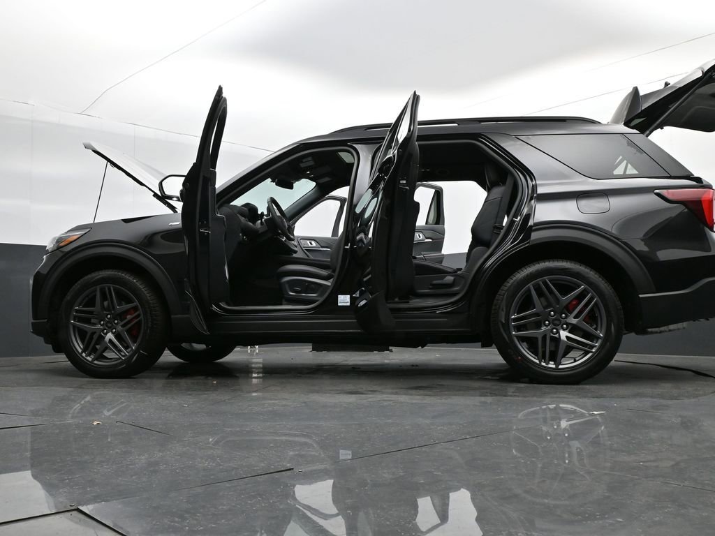 New 2026 Ford Explorer ST-Line w/ ST-Line Street Pack image 38