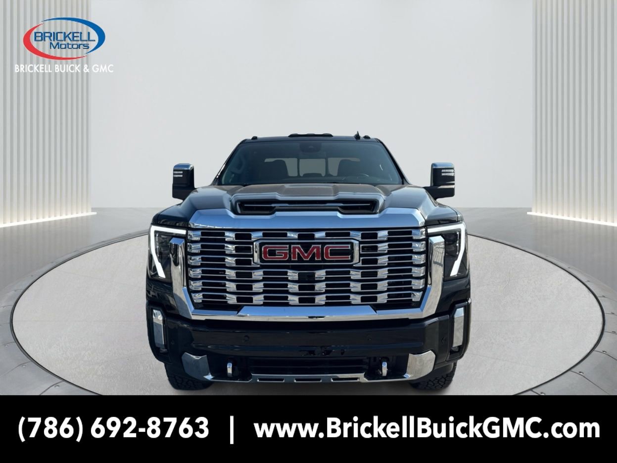 New 2025 GMC Sierra 2500 Denali video 2