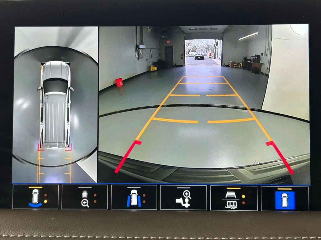 Used 2022 GMC Yukon SLT w/ SLT Premium Package image 20