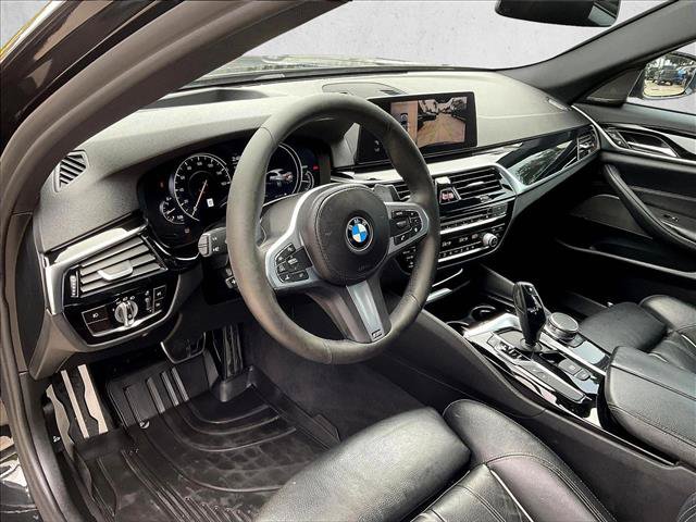 Used 2018 BMW 540i w/ M Sport Package RWD image 10