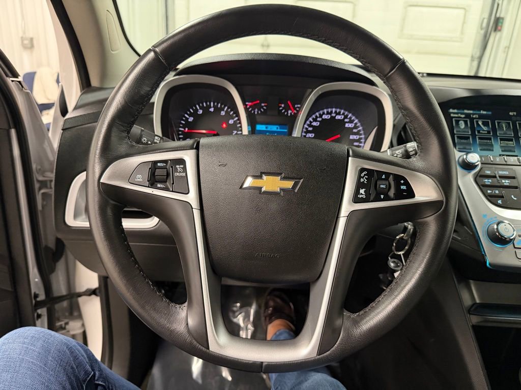 Used 2017 Chevrolet Equinox Premier w/ Enhanced Convenience Package image 38