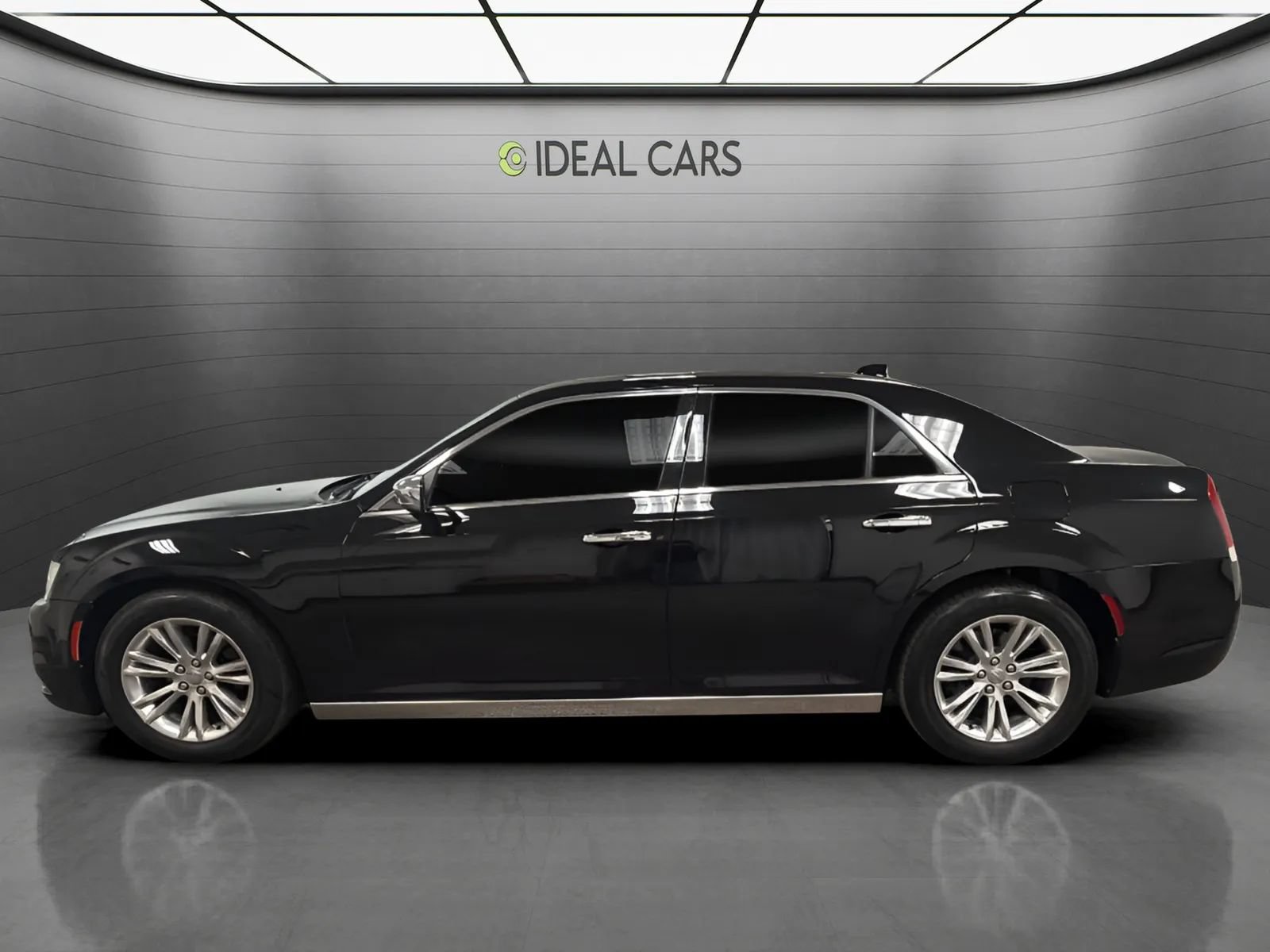 Used 2016 Chrysler 300 C RWD image 8