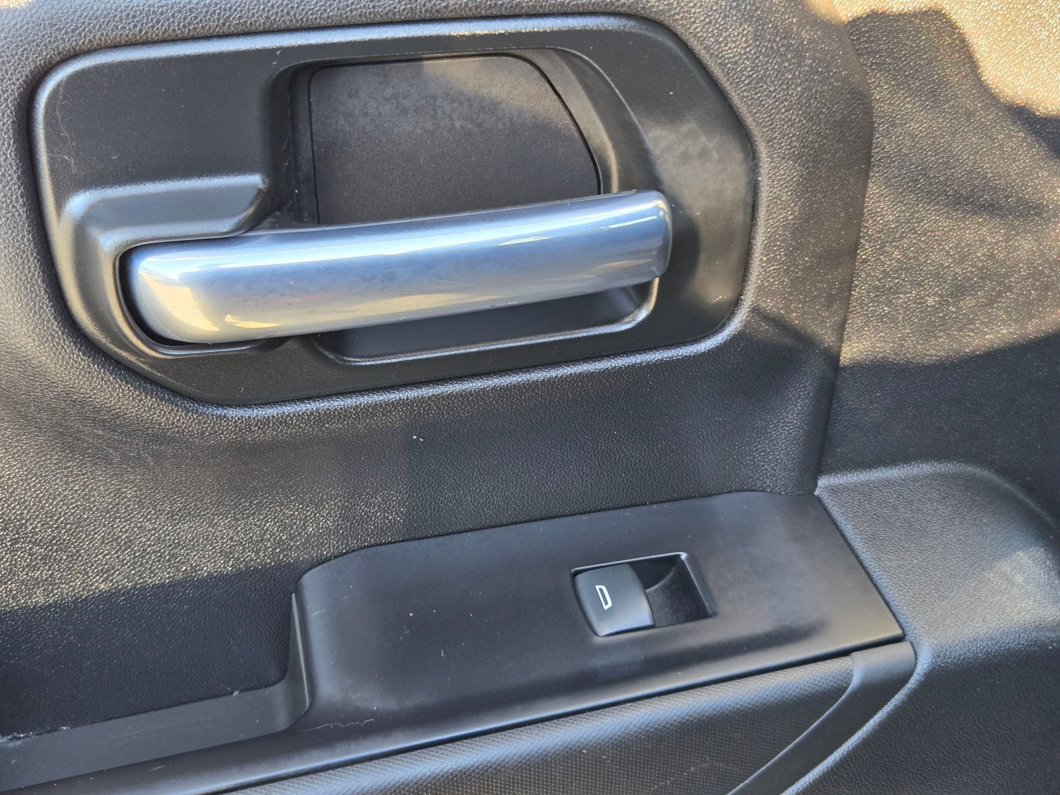 Used 2020 Chevrolet Silverado 1500 LT w/ All-Star Edition image 28