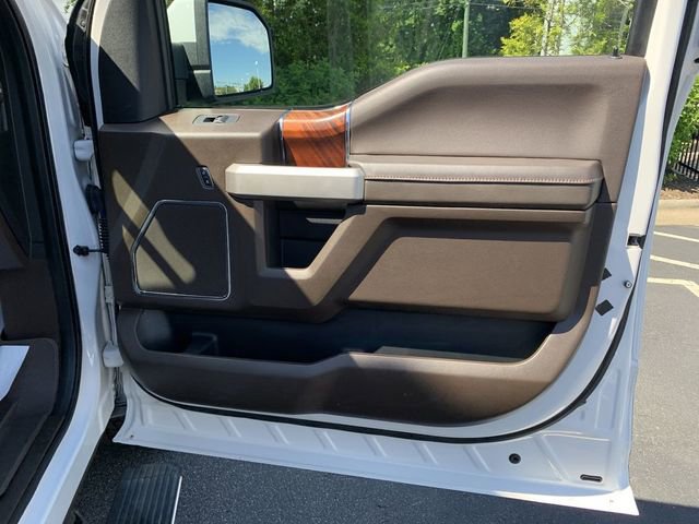 Used 2015 Ford F150 King Ranch w/ Equipment Group 601A Luxury AWD/4WD image 13