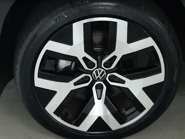 Used 2022 Volkswagen Taos SEL image 40