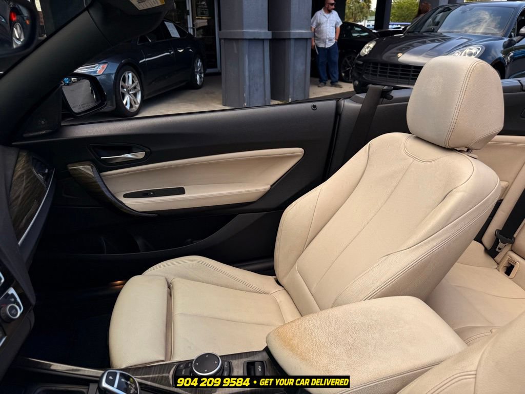 Used 2015 BMW M235i Convertible RWD image 24