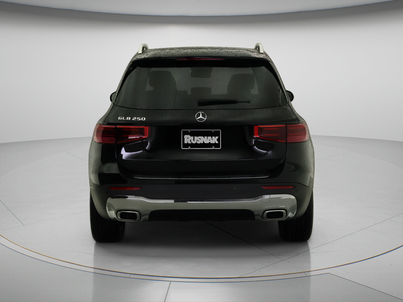 New 2026 Mercedes-Benz GLB 250 image 3