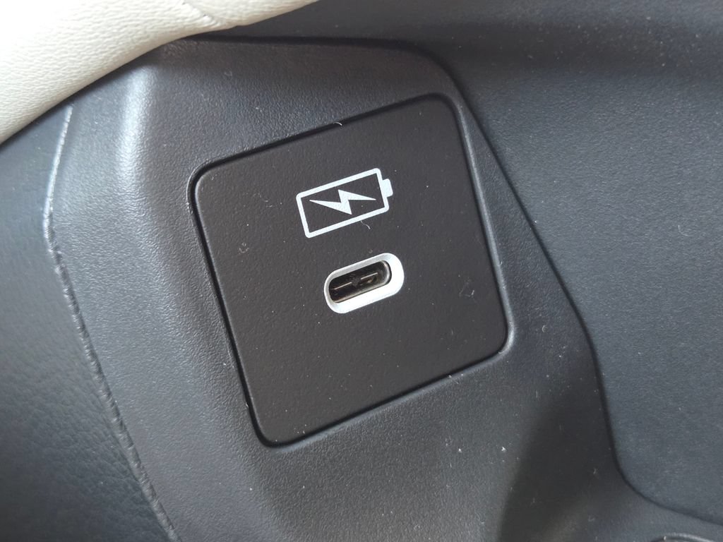 New 2027 Honda HR-V LX image 5