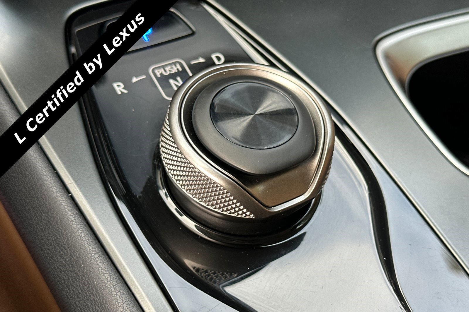 Used 2025 Lexus RZ 300e image 23