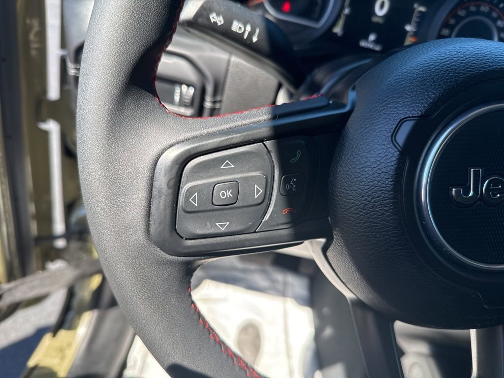 Used 2025 Jeep Wrangler Unlimited Rubicon image 15