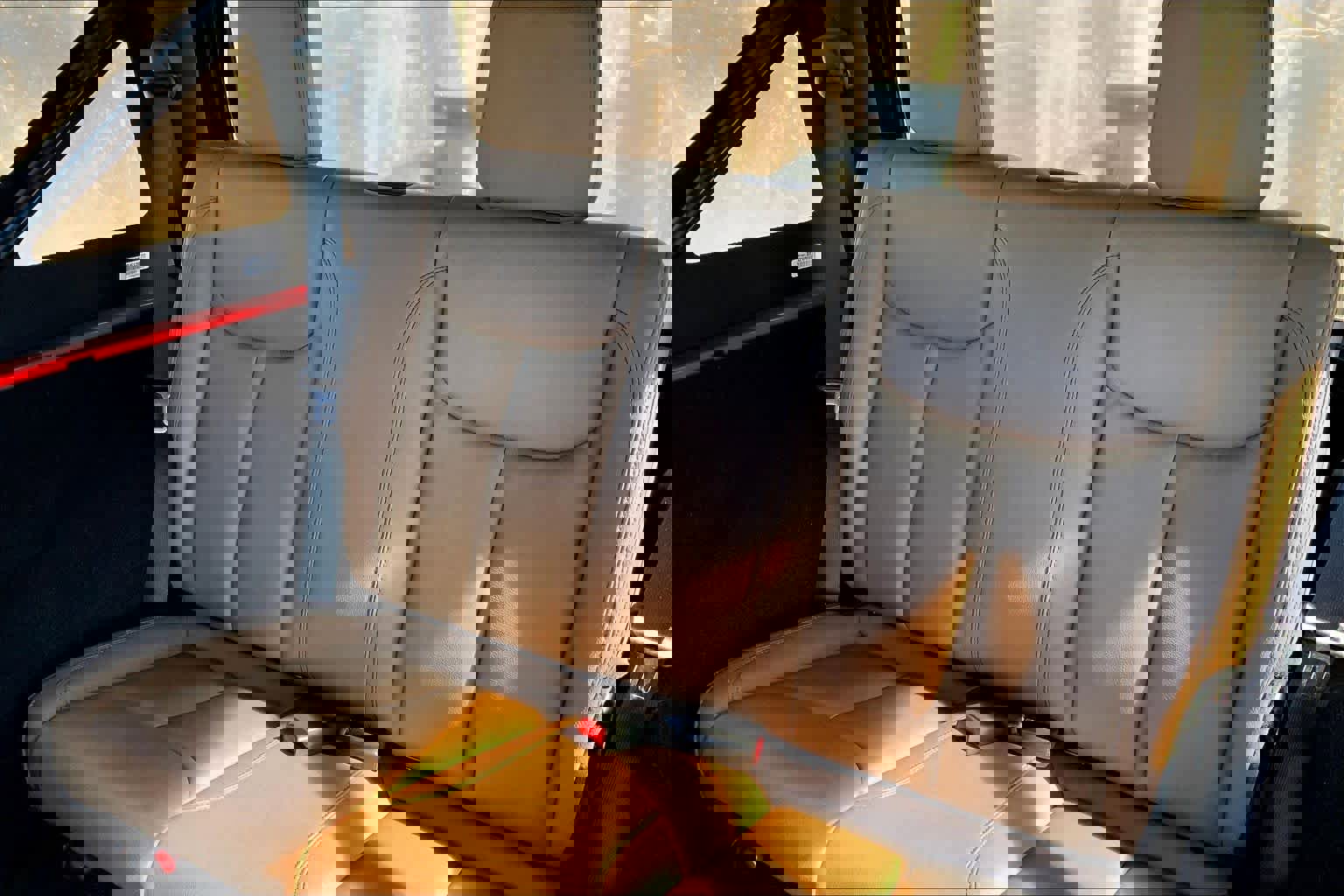 Used 2016 Jeep Wrangler Sahara w/ Connectivity Group image 21