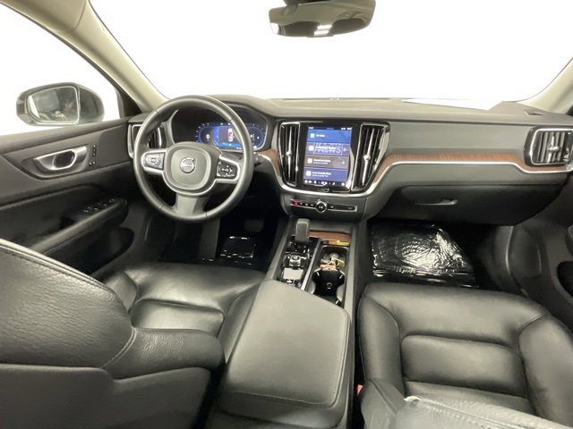 Used 2024 Volvo S60 B5 Plus image 9