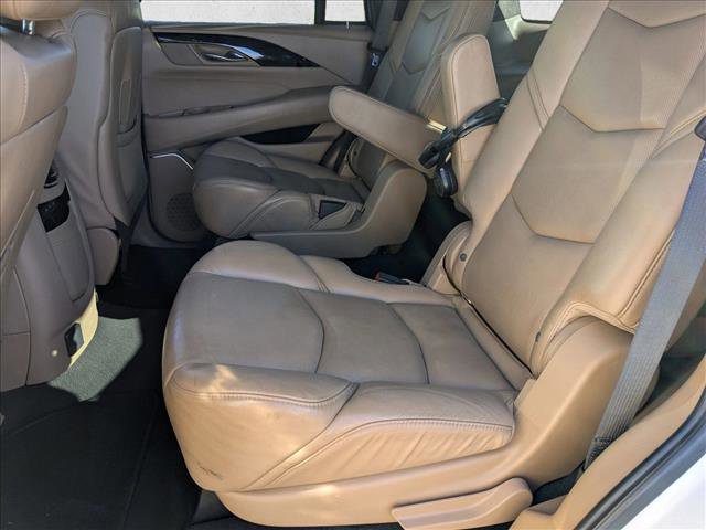 Used 2019 Cadillac Escalade Platinum image 21