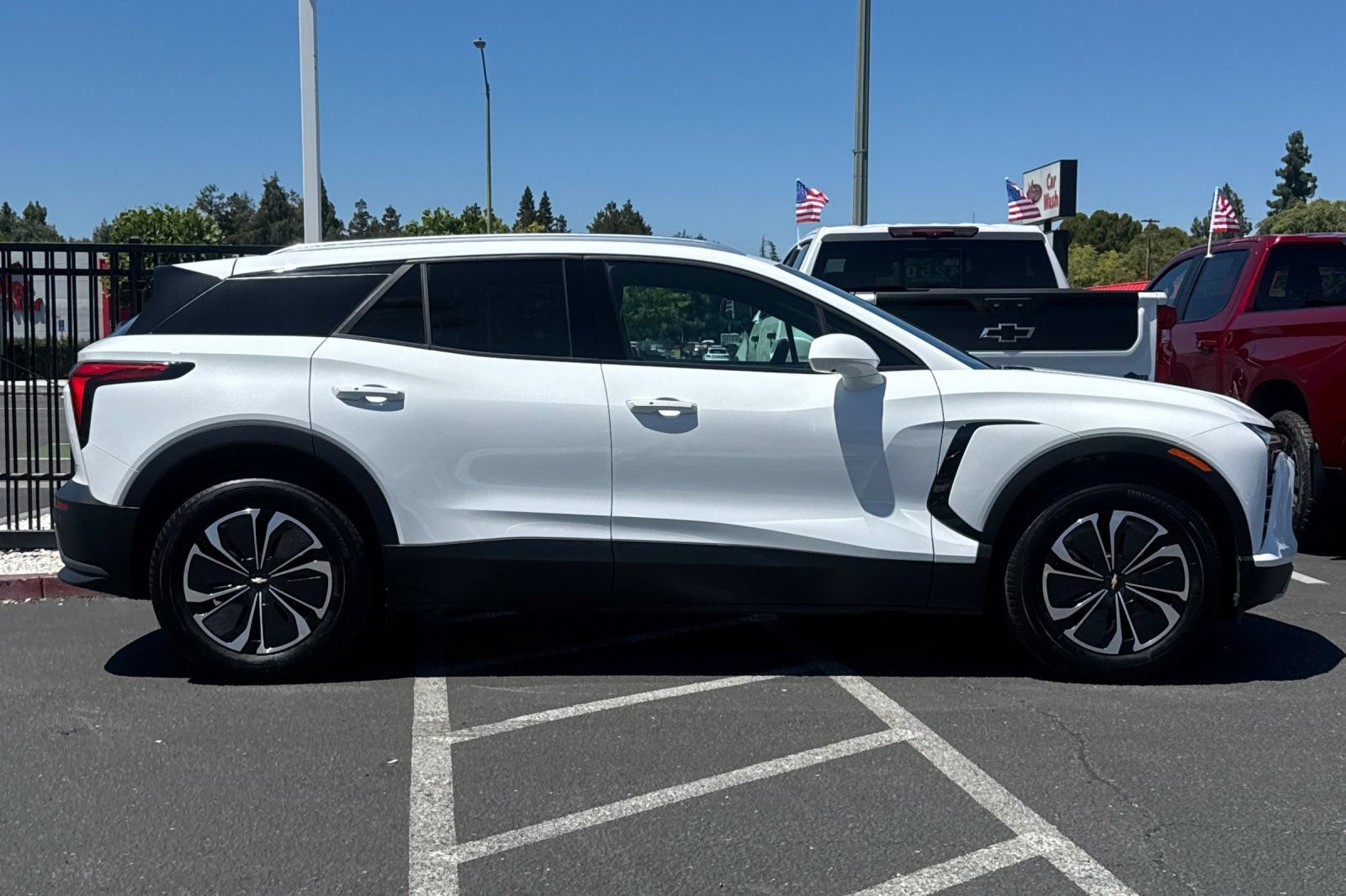 Used 2024 Chevrolet Blazer EV LT AWD/4WD image 4