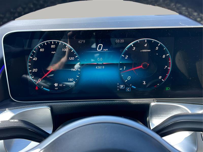 Used 2021 Mercedes-Benz GLB 250 4MATIC image 16