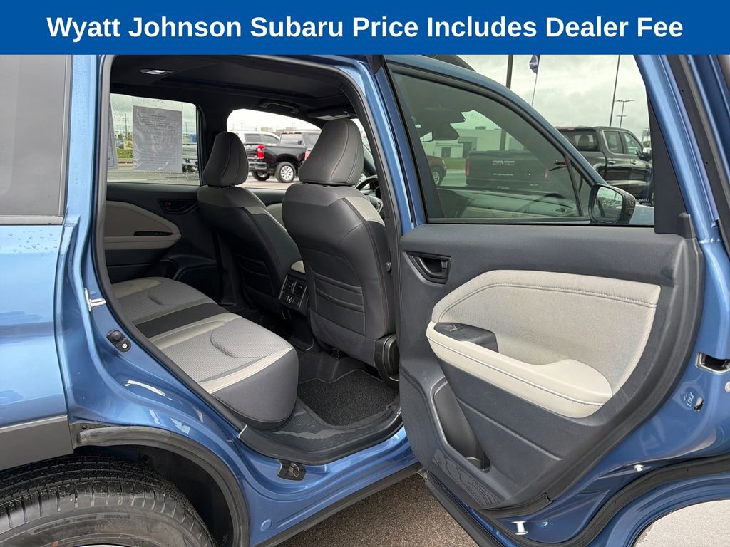 Used 2025 Subaru Forester Premium AWD/4WD image 28