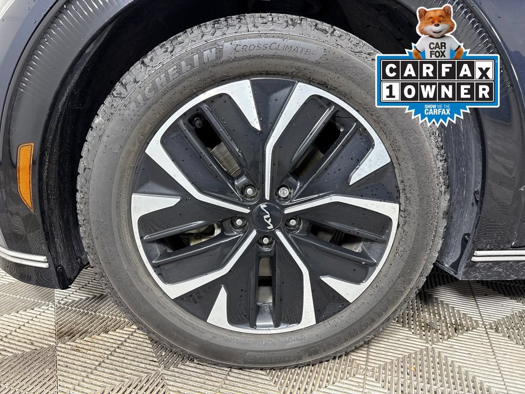 Used 2022 Kia EV6 Wind RWD image 12