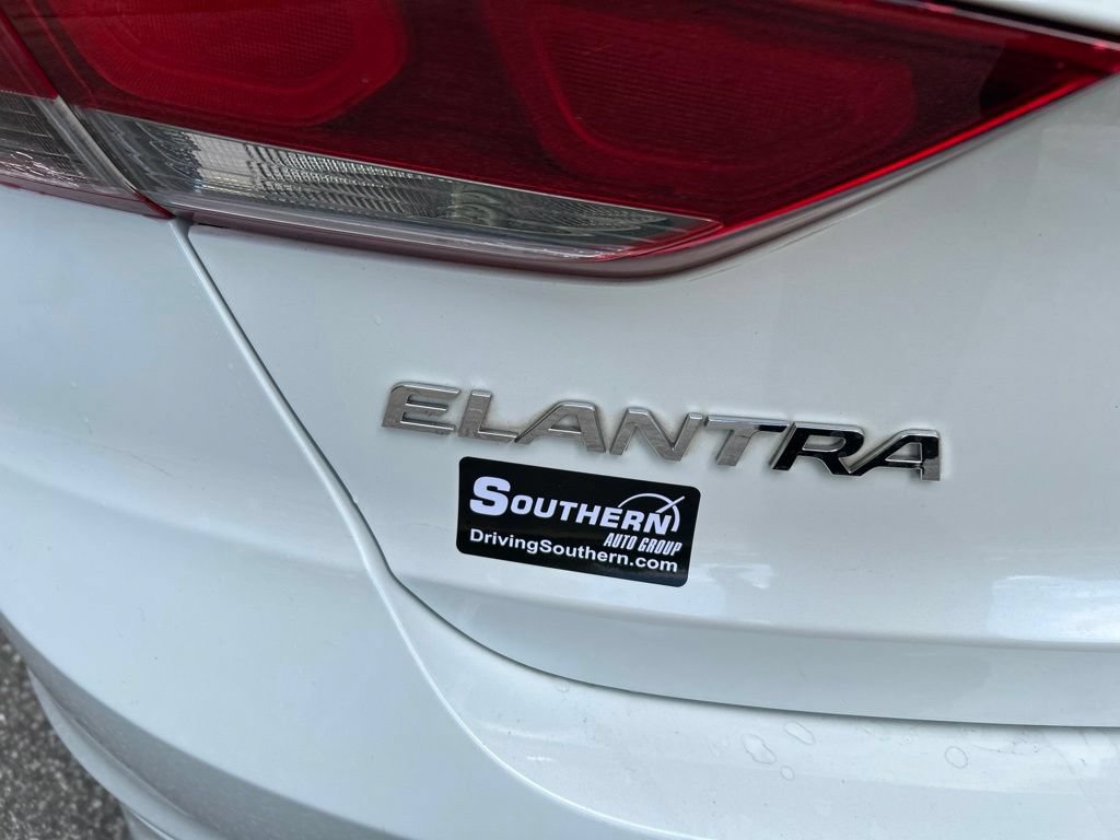 Used 2017 Hyundai Elantra ECO FWD image 11