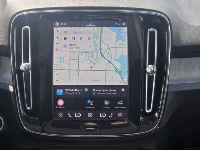 Certified 2023 Volvo XC40 B5 Plus w/ Protection Package Premier AWD/4WD image 19