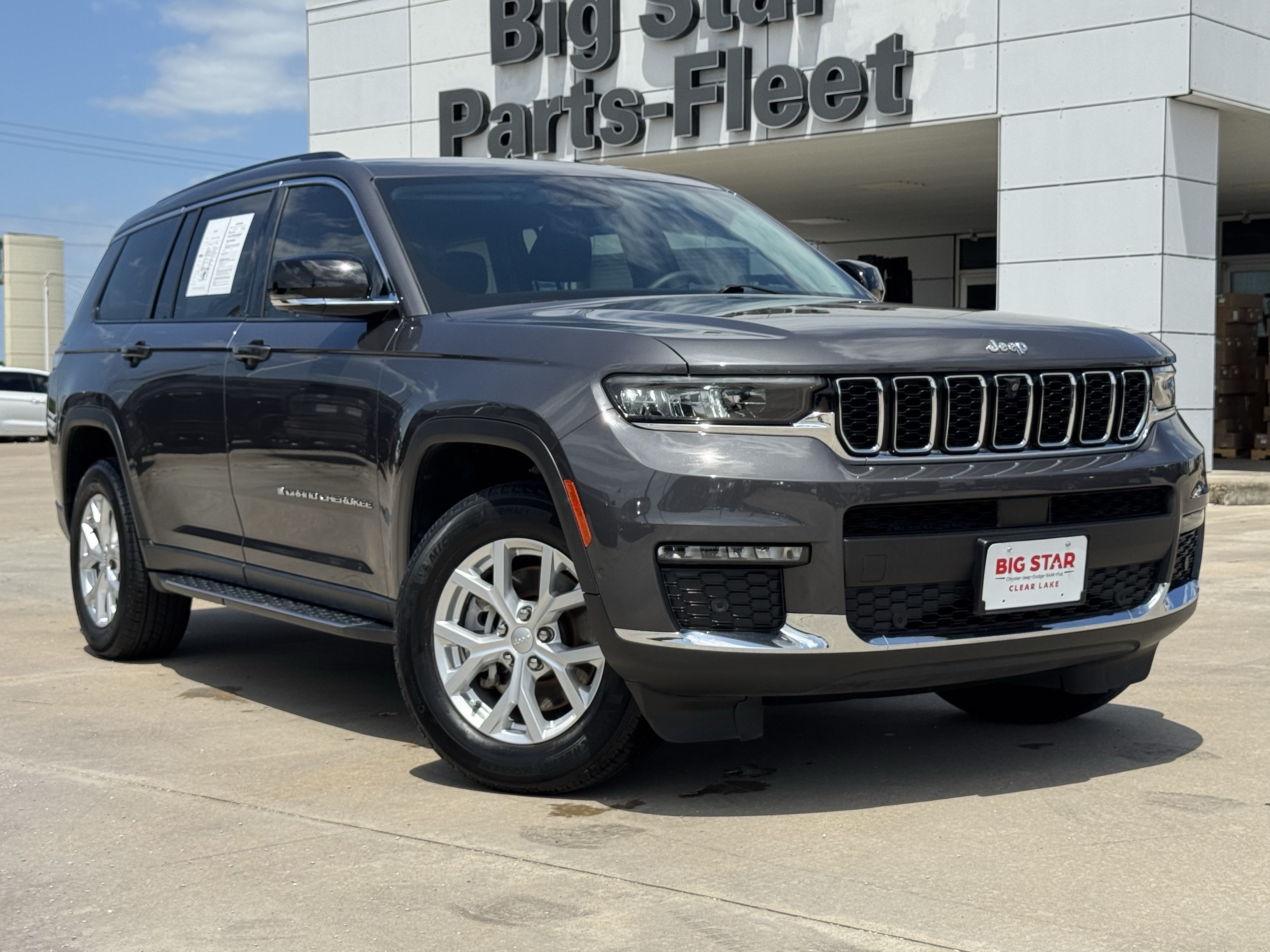 Used 2023 Jeep Grand Cherokee L Limited w/ Luxury Tech Group II AWD/4WD image 2